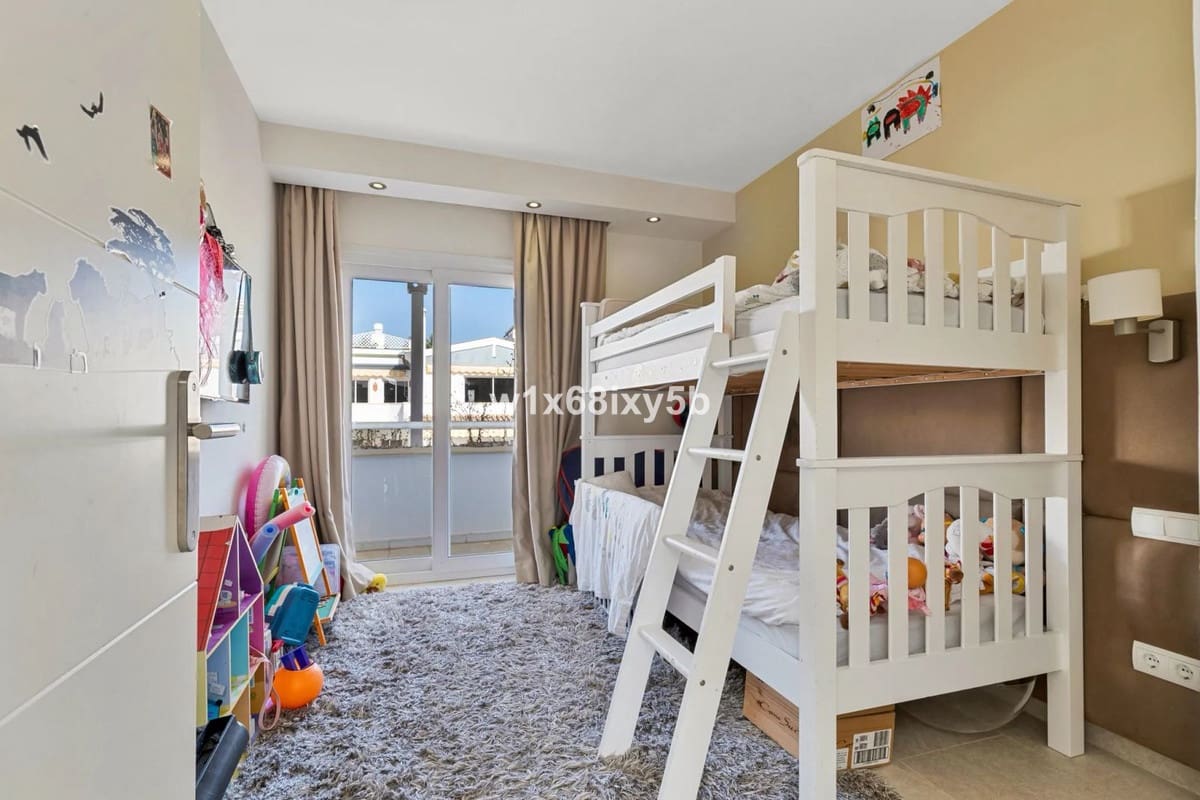 3 quarto Penthouse para venda em Estepona - 1 995 000 € (Ref: 9413400)