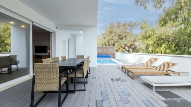 5 soveværelse Finca/Landehus til salg i Torremuelle, Benalmádena - € 950.000 (Ref: 9413402)