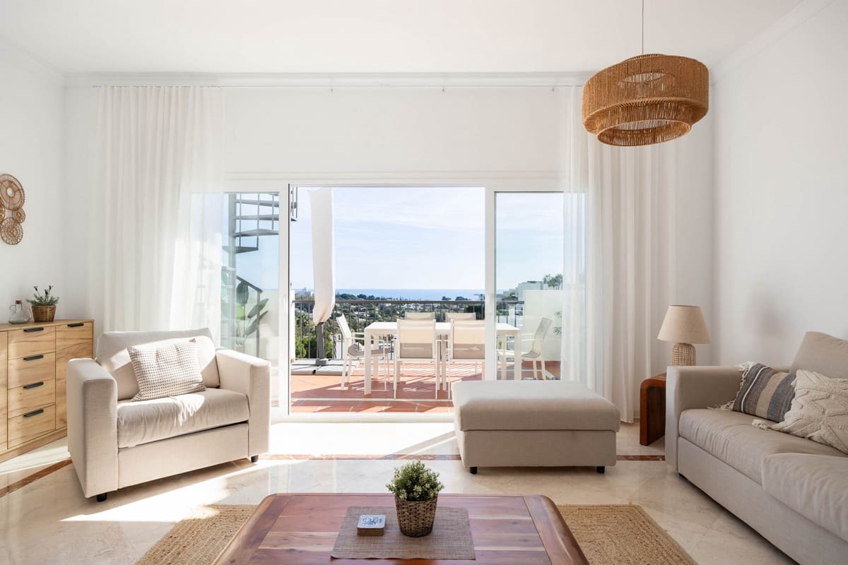 3 makuuhuone Kattohuoneisto myytävänä paikassa Benahavis - 699 000 € (Ref: 9413403)