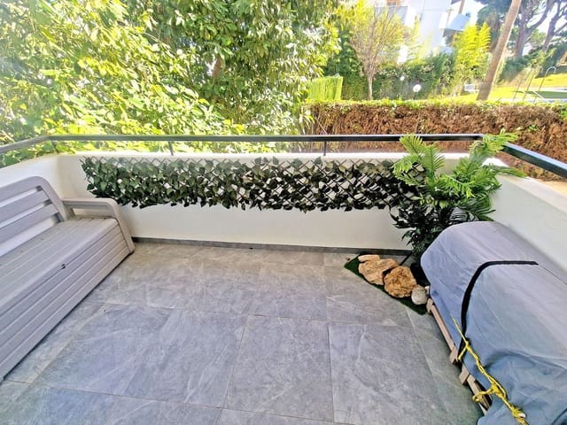 3 bedroom Apartment for sale in Calahonda, Mijas - € 375,000 (Ref: 9413405)