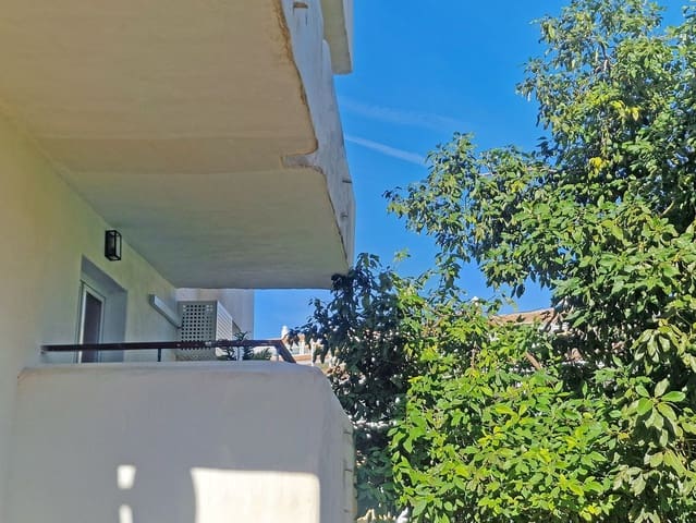 3 bedroom Apartment for sale in Calahonda, Mijas - € 375,000 (Ref: 9413405)