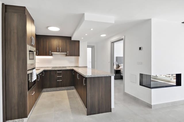 2 soveværelse Penthouse til salg i Casco Antiguo, Marbella - € 675.000 (Ref: 9413406)