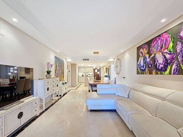 3 bedroom Apartment for sale in Parque Central, Estepona - € 1,200,000 (Ref: 9413408)