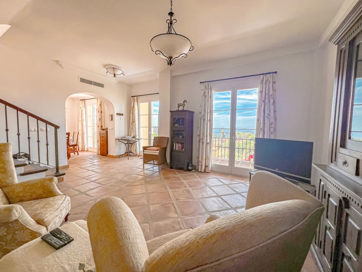 2 soverom Villa til salgs i Istan - € 720 000 (Ref: 9413411)