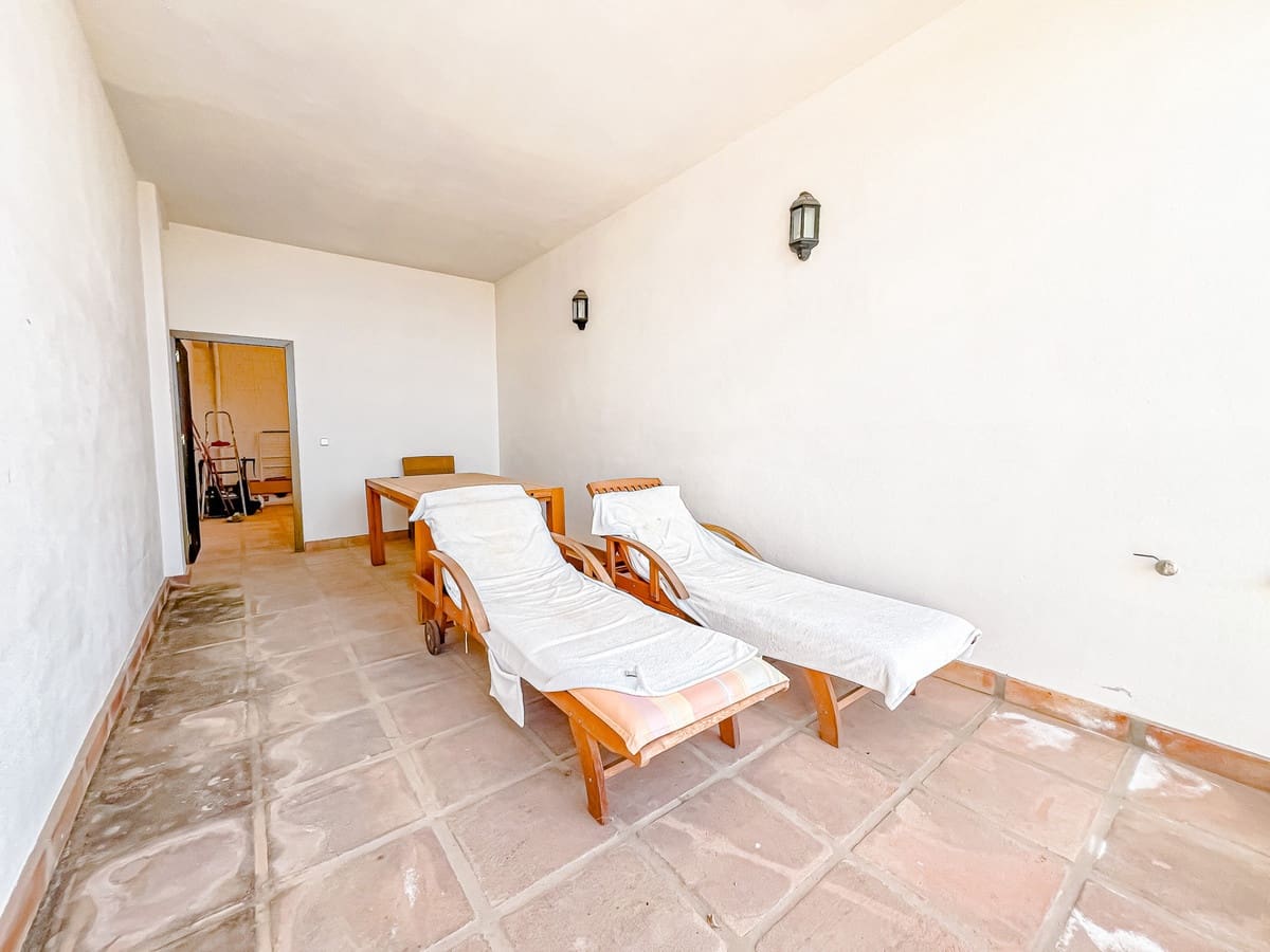 2 soverom Villa til salgs i Istan - € 720 000 (Ref: 9413411)