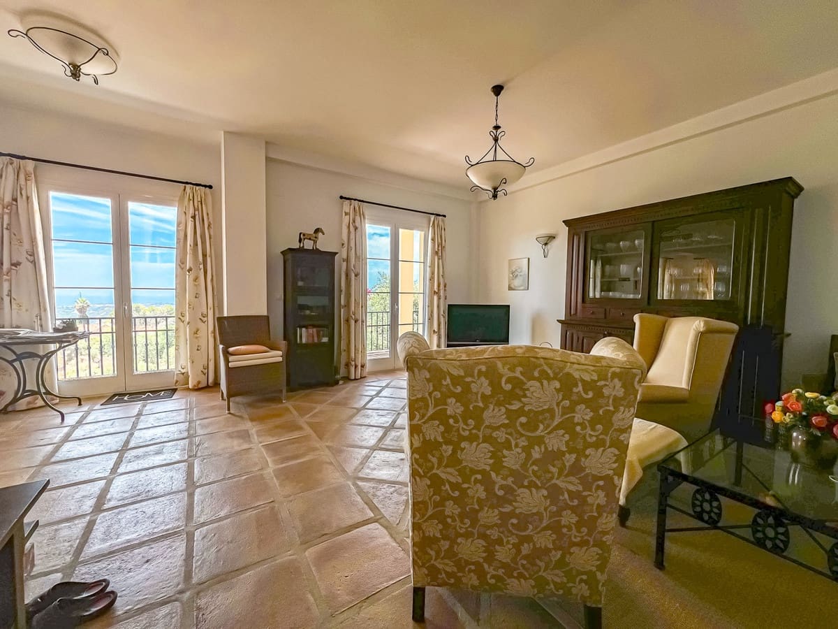 2 soverom Villa til salgs i Istan - € 720 000 (Ref: 9413411)