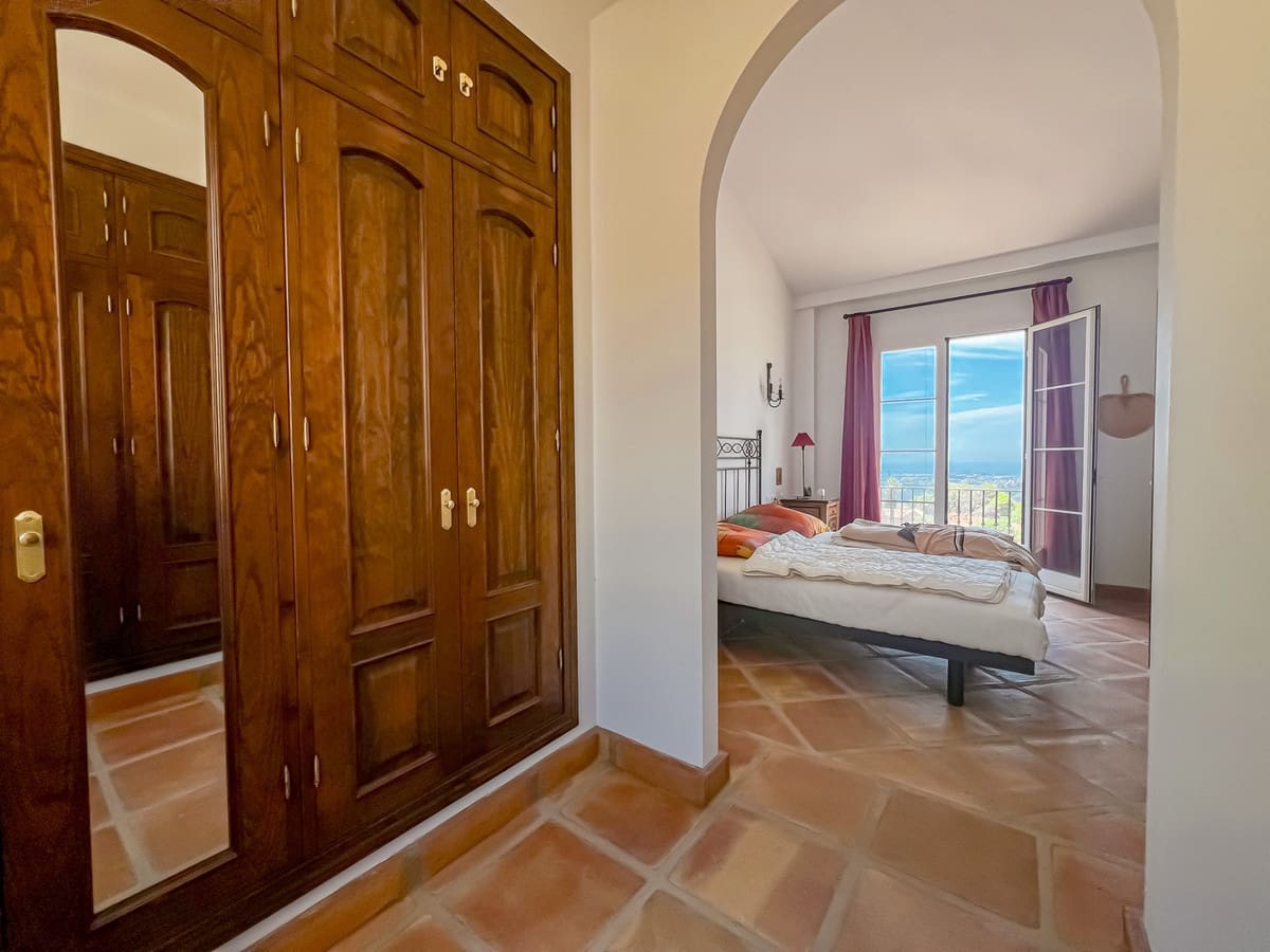 2 soverom Villa til salgs i Istan - € 720 000 (Ref: 9413411)