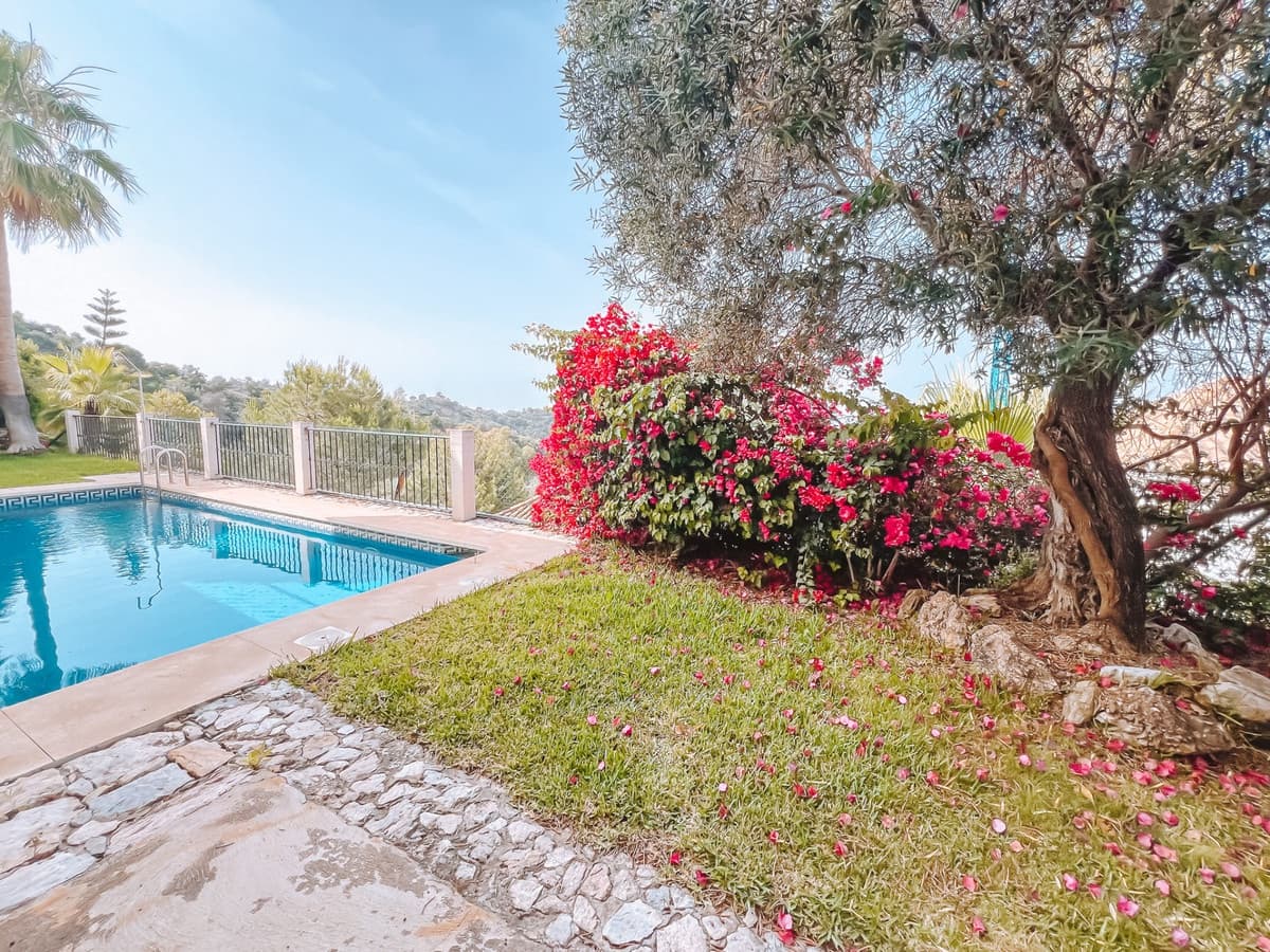 2 soverom Villa til salgs i Istan - € 720 000 (Ref: 9413411)