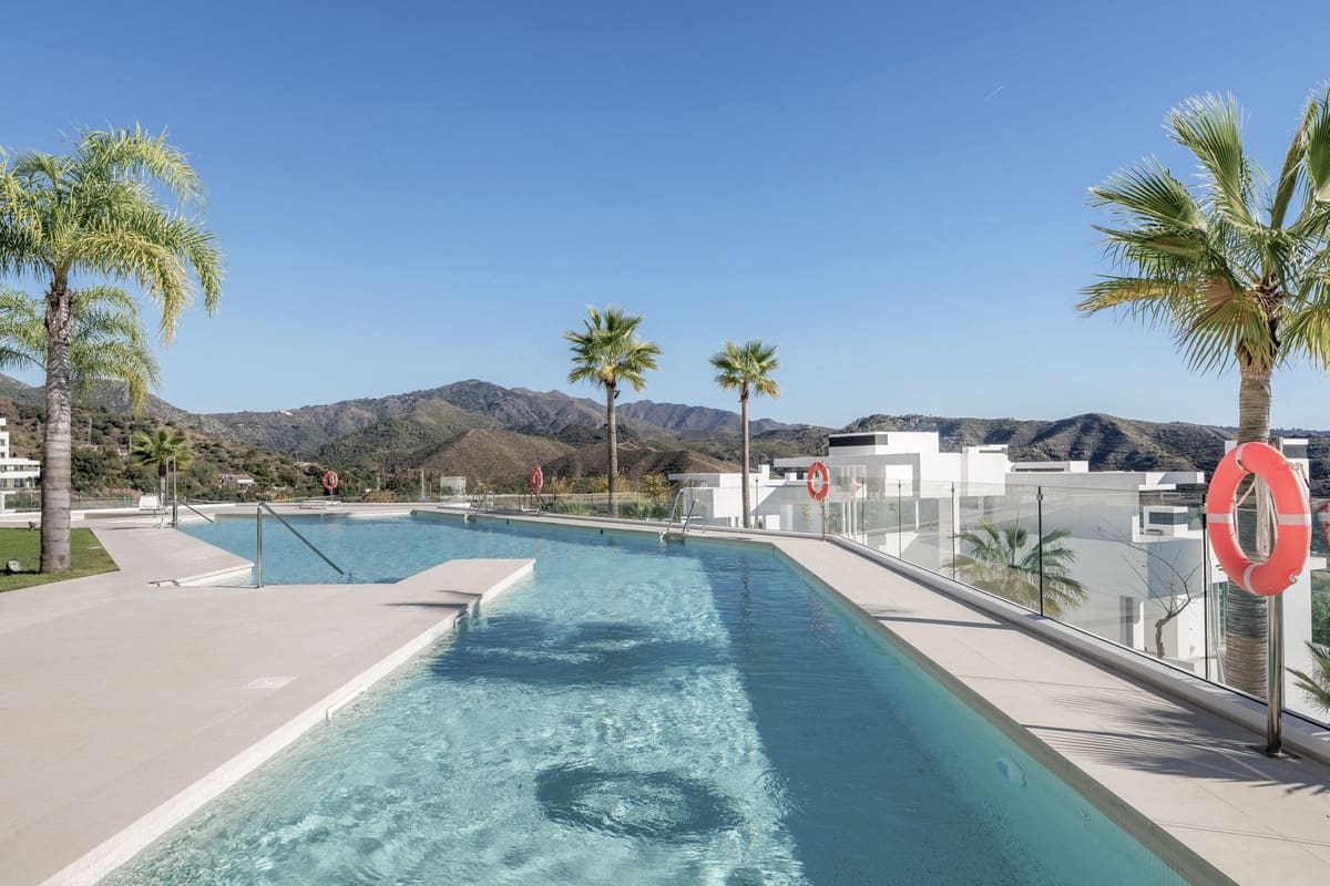 3 sovrum Takvåning till salu i Ojen med pool - 1 775 000 € (Ref: 9415255)