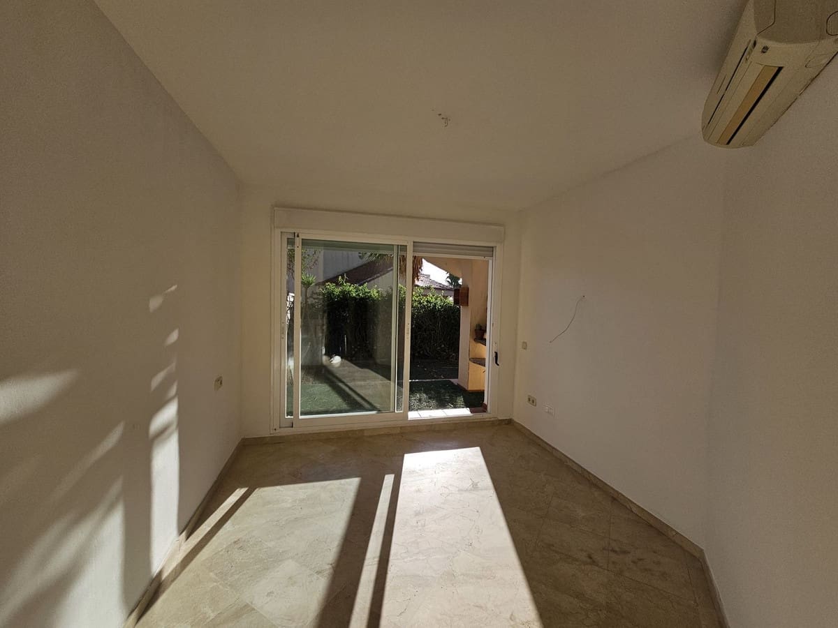 3 chambre Finca/Maison de Campagne à vendre à Riviera del Sol - 388 000 € (Ref: 9415256)