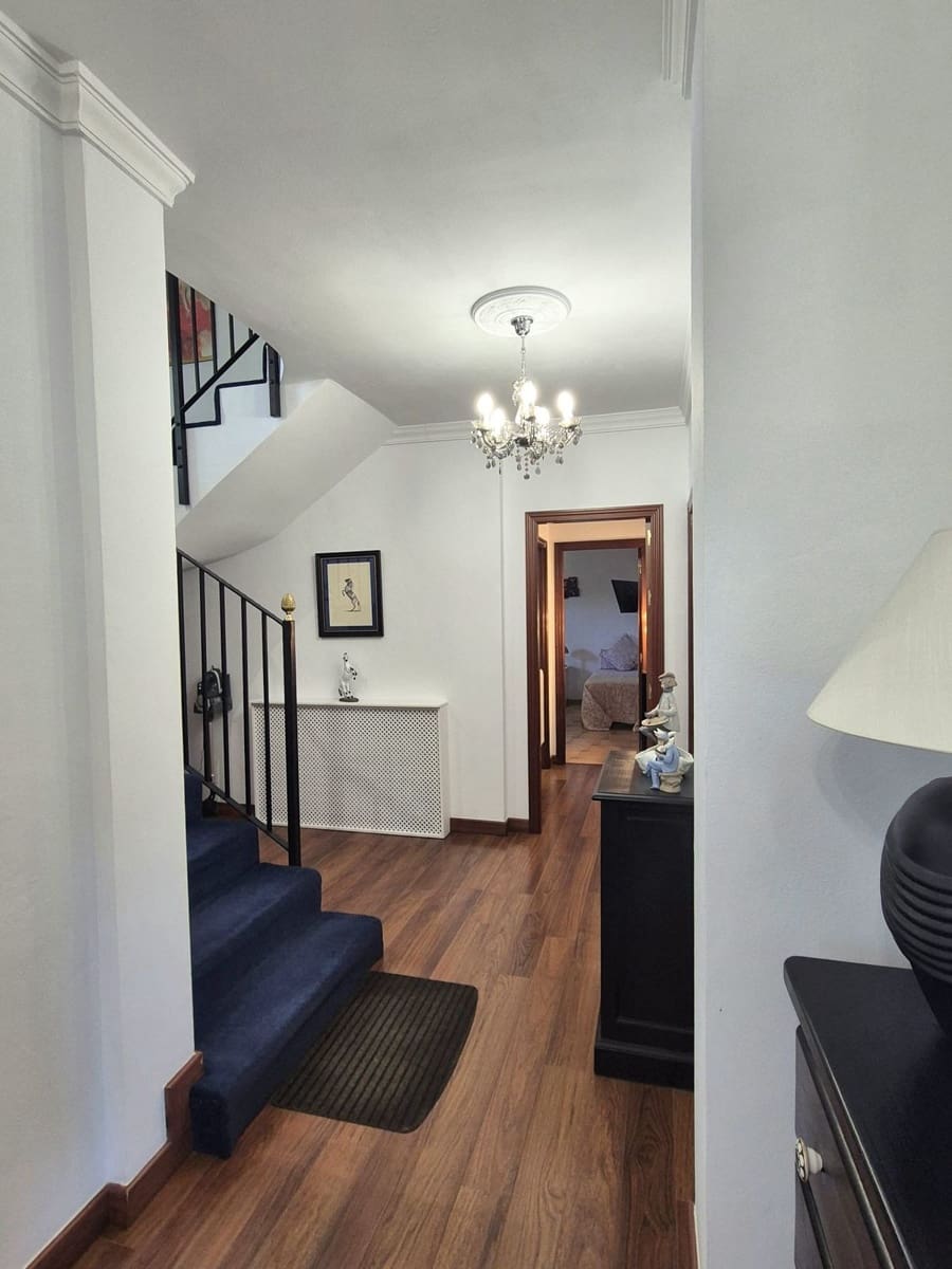 4 soverom Villa til salgs i Coin - € 795 000 (Ref: 9418969)