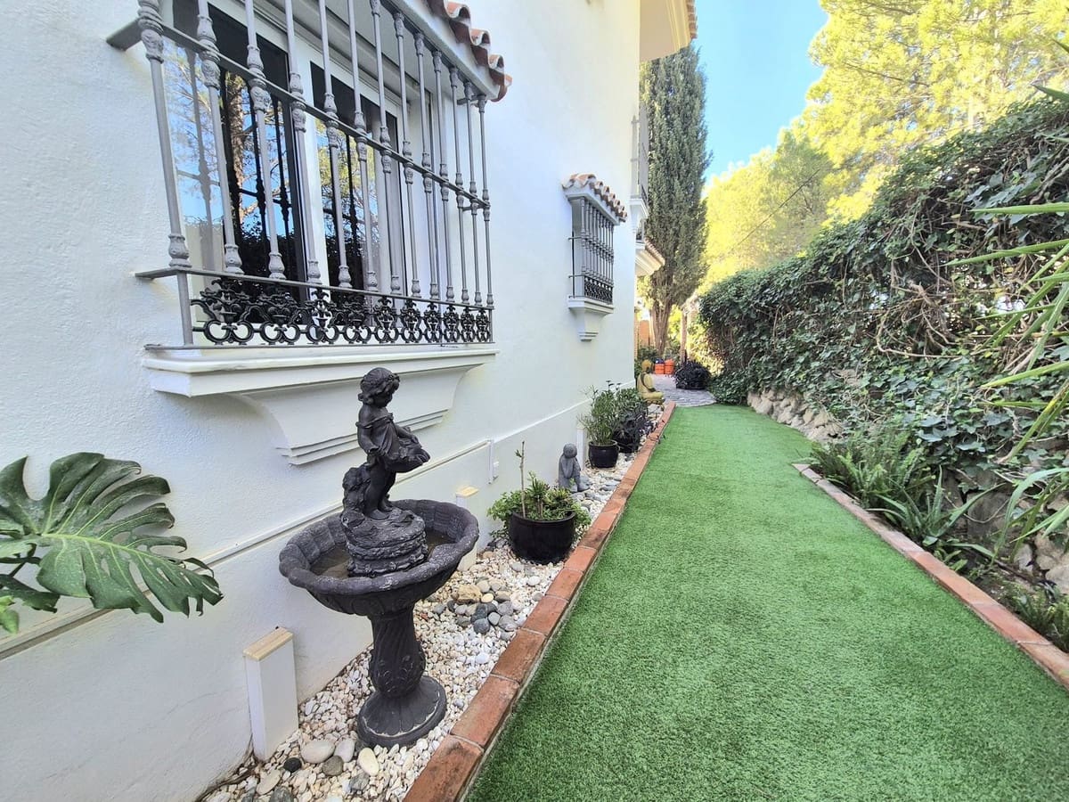 4 bedroom Villa for sale in Coin - € 795,000 (Ref: 9418969)