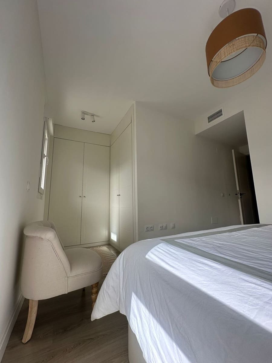 3 bedroom Apartment for sale in Nueva Andalucia - € 479,000 (Ref: 9424195)