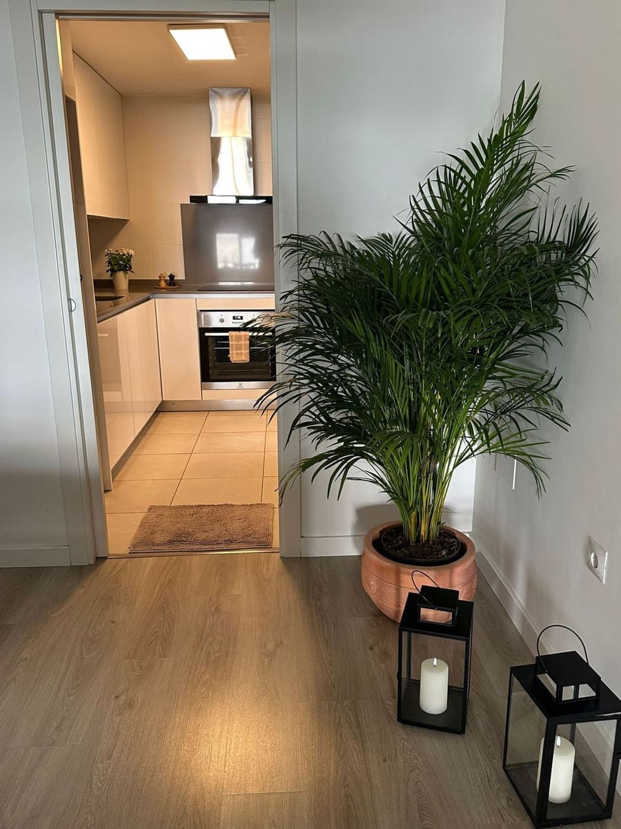 3 bedroom Apartment for sale in Nueva Andalucia - € 479,000 (Ref: 9424195)