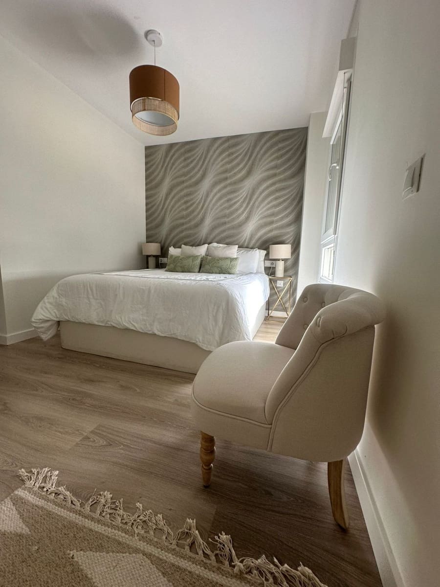 3 bedroom Apartment for sale in Nueva Andalucia - € 479,000 (Ref: 9424195)