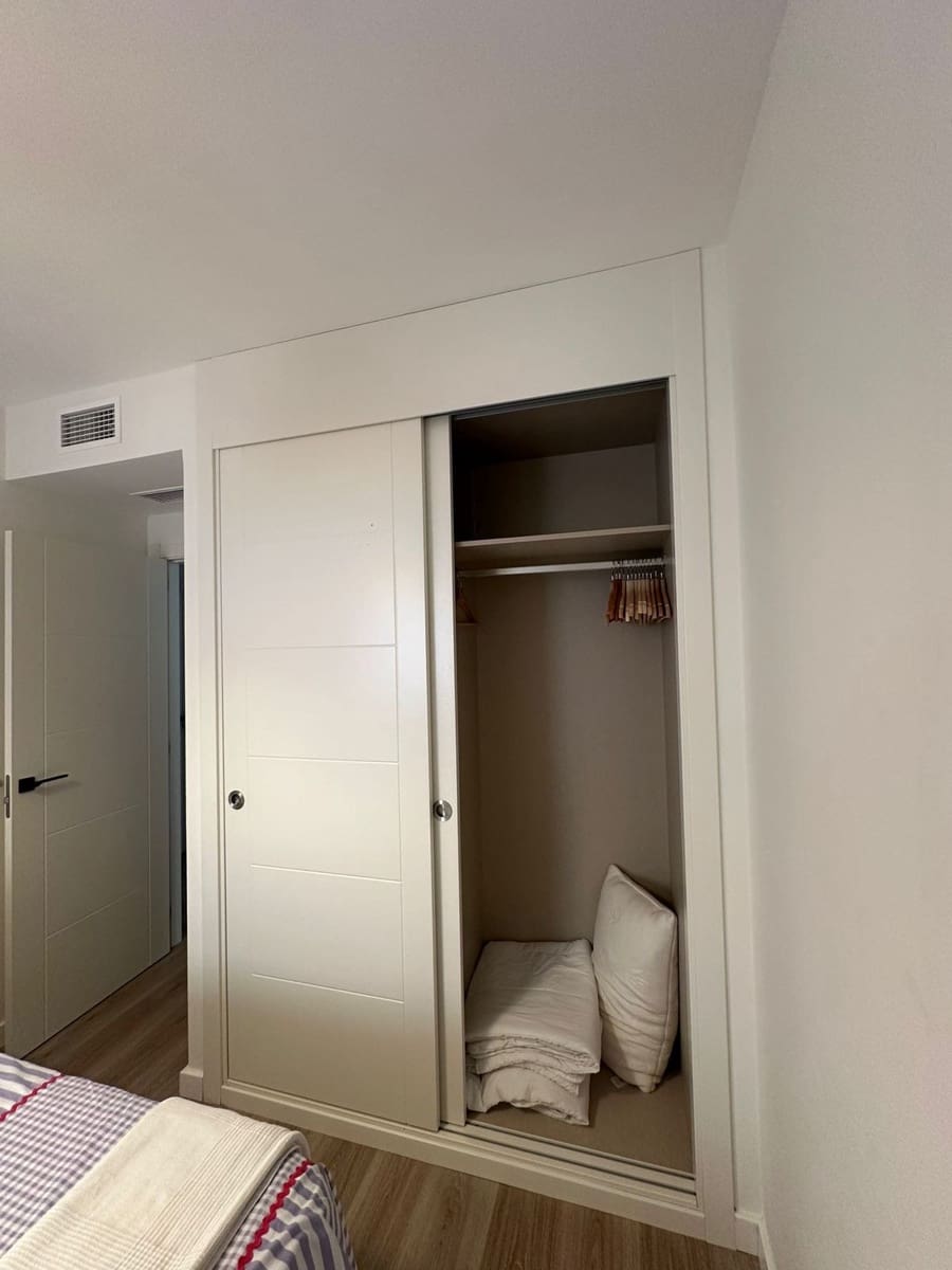 3 bedroom Apartment for sale in Nueva Andalucia - € 479,000 (Ref: 9424195)