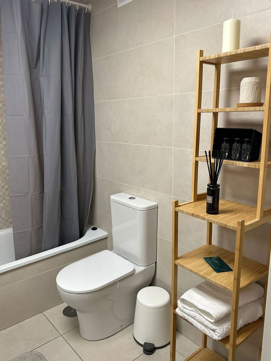 3 bedroom Apartment for sale in Nueva Andalucia - € 479,000 (Ref: 9424195)