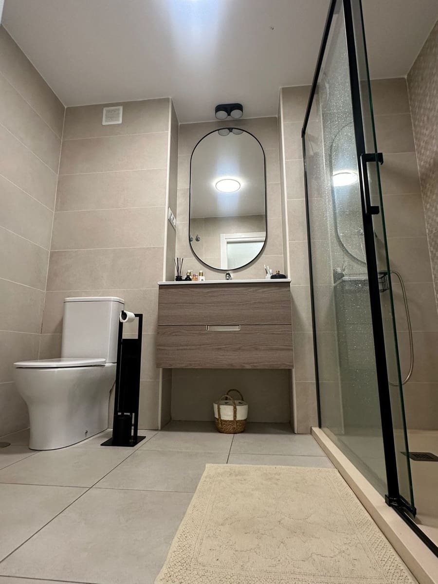 3 bedroom Apartment for sale in Nueva Andalucia - € 479,000 (Ref: 9424195)