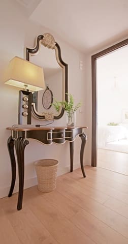 2 quarto Penthouse para venda em Centro, Estepona - 595 000 € (Ref: 9426608)