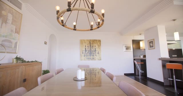 2 soverom Penthouse til salgs i Parque Central, Estepona - € 595 000 (Ref: 9426608)