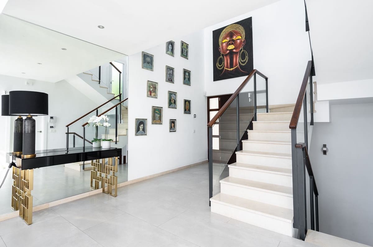 4 sypialnia Willa na sprzedaż w La Quinta - 2 500 000 € (Ref: 9426609)