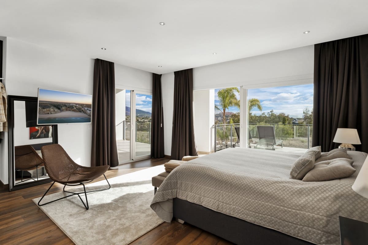 4 makuuhuone Huvila myytävänä paikassa La Quinta - 2 500 000 € (Ref: 9426609)