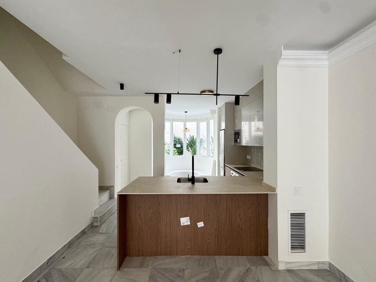 Apartamento de 3 habitaciones en Marbella en venta - 849.000 € (Ref: 9429133)