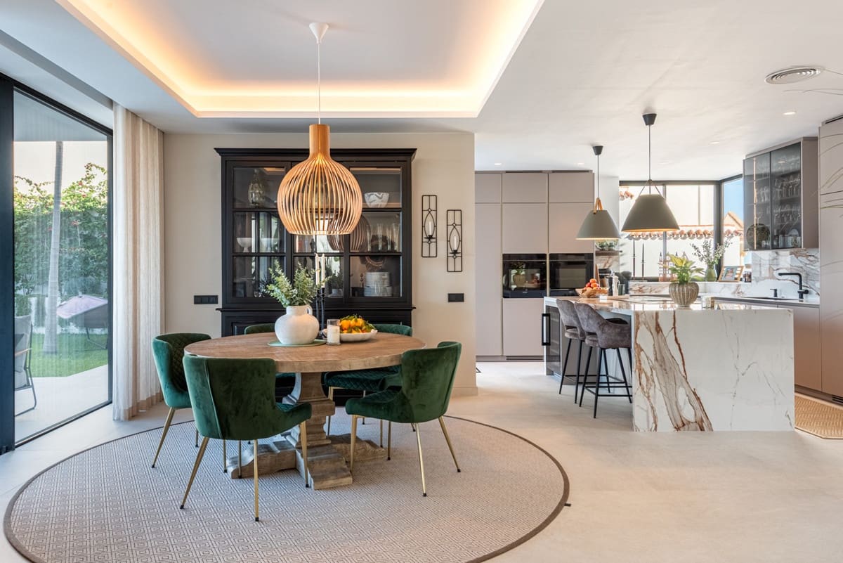 Chalet de 3 habitaciones en Cerro del Aguila en venta - 1.895.000 € (Ref: 9429136)