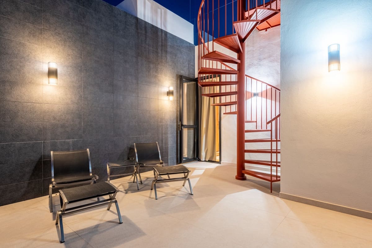 Chalet de 3 habitaciones en Cerro del Aguila en venta - 1.895.000 € (Ref: 9429136)