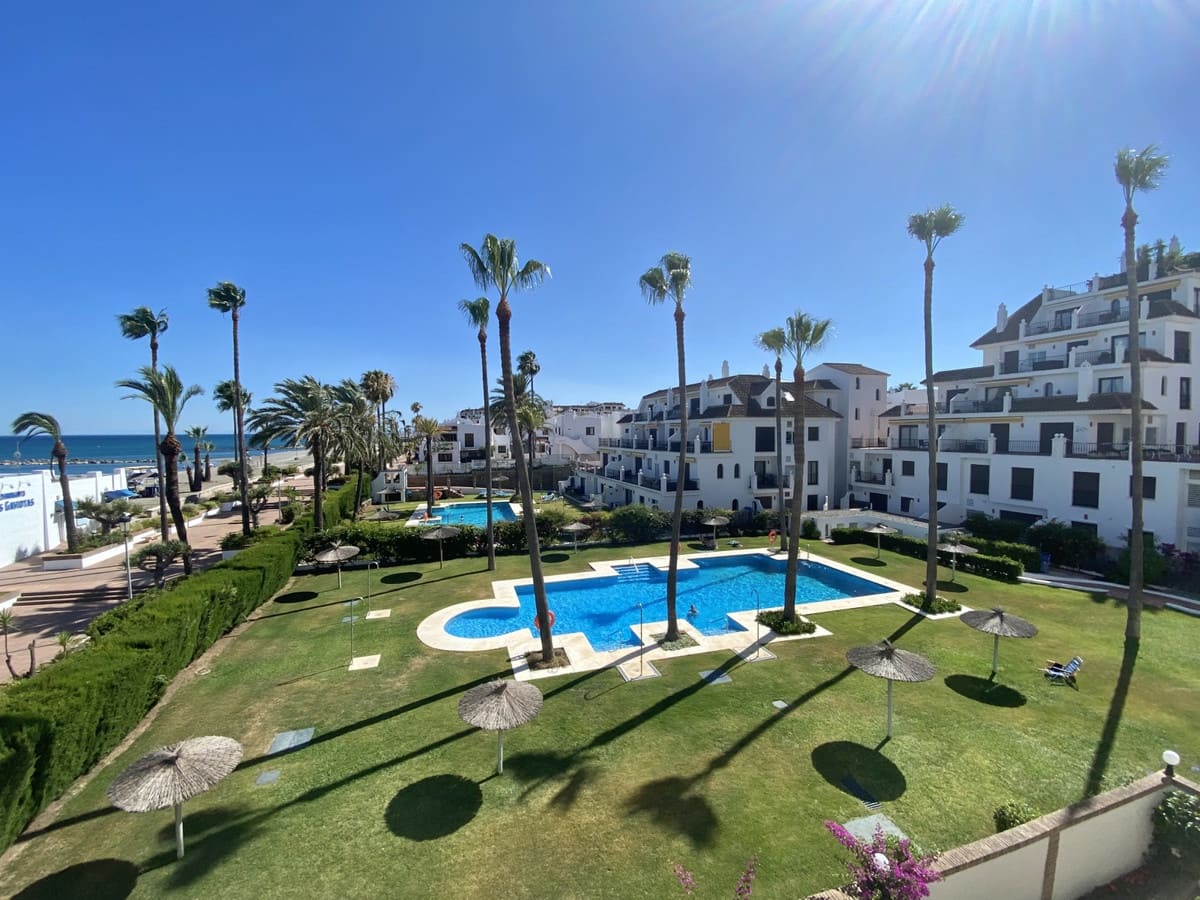 Apartamento de 3 habitaciones en La Duquesa / Puerto de la Duquesa en venta - 540.000 € (Ref: 9429139)