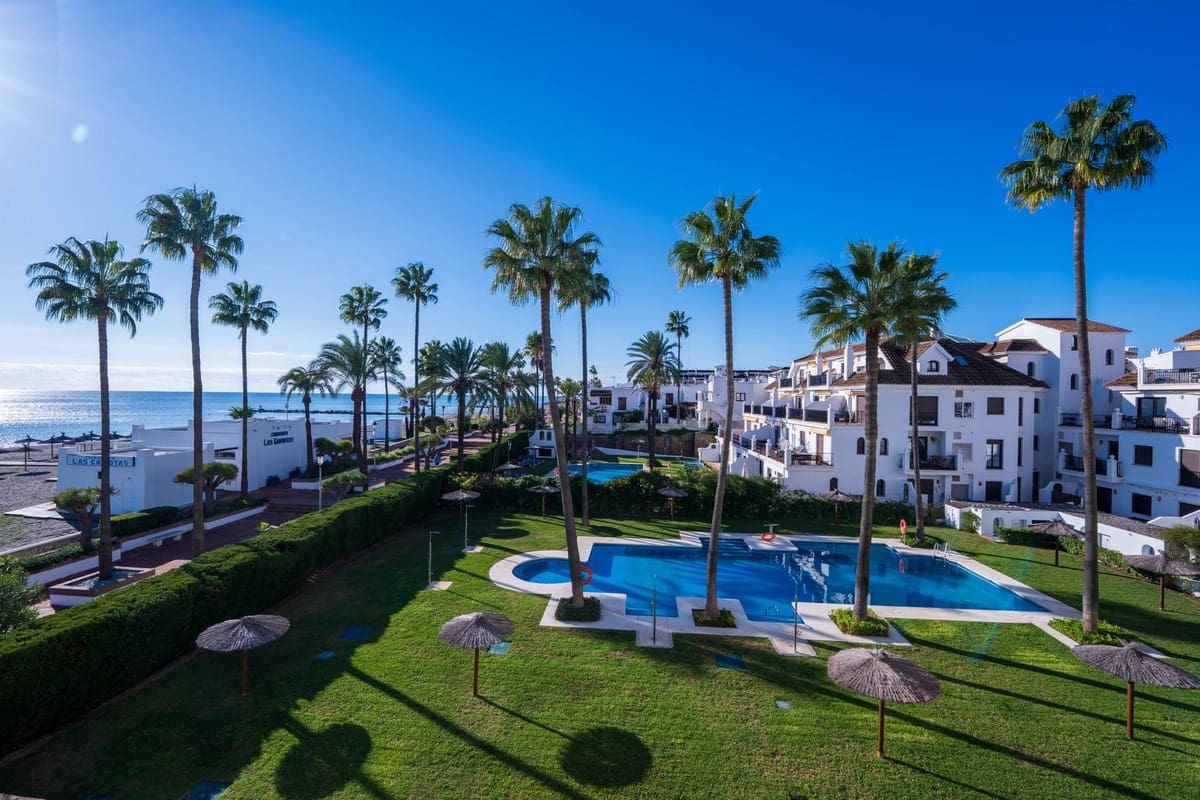 Apartamento de 3 habitaciones en La Duquesa / Puerto de la Duquesa en venta - 540.000 € (Ref: 9429139)