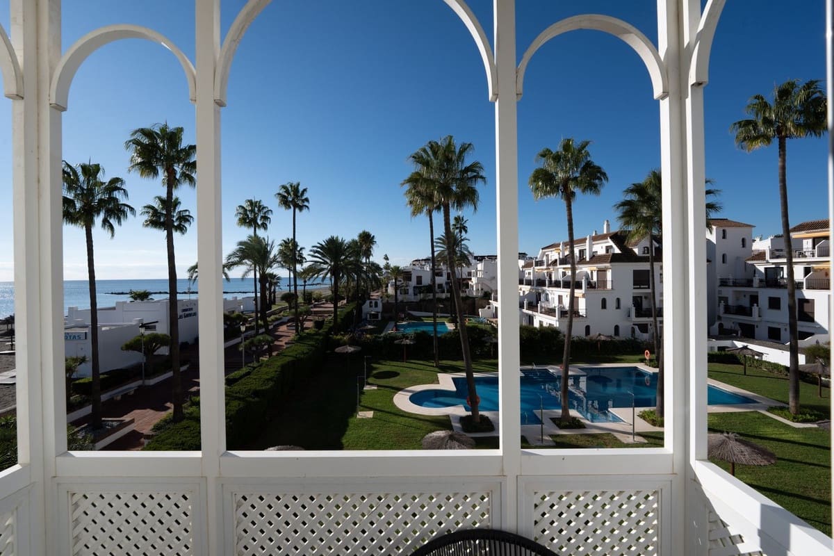 Apartamento de 3 habitaciones en La Duquesa / Puerto de la Duquesa en venta - 540.000 € (Ref: 9429139)