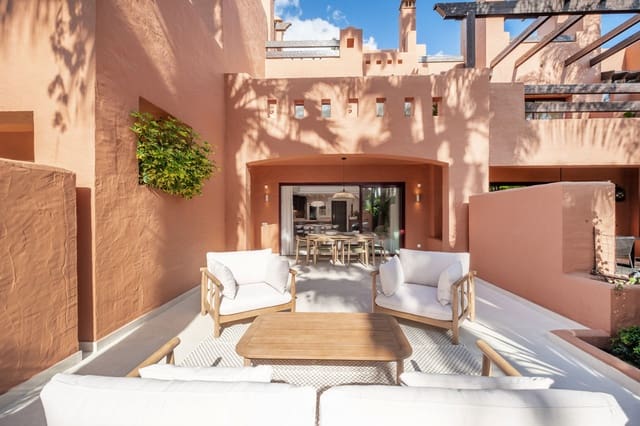 4 soveværelse Byhus til salg i Golden Mile, Marbella - € 1.995.000 (Ref: 9429140)