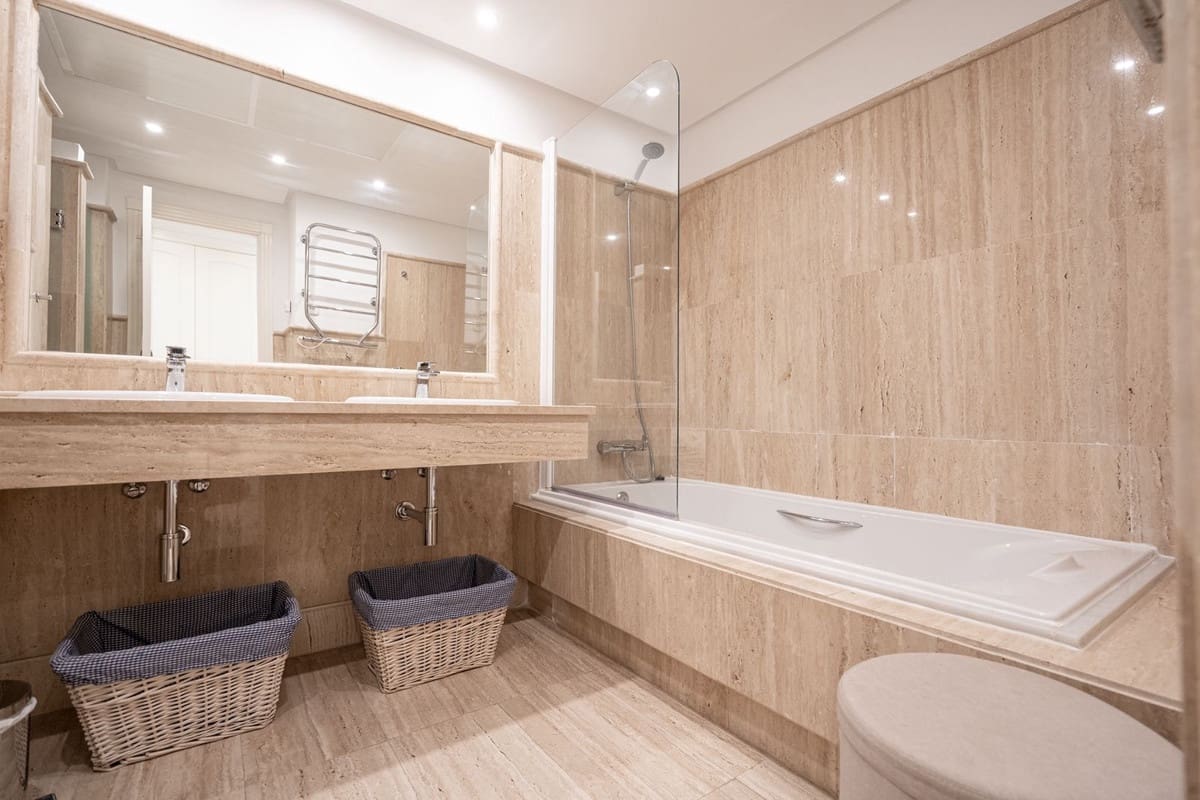 3 Zimmer Apartment zu verkaufen in Marbella - 1.890.000 € (Ref: 9429145)