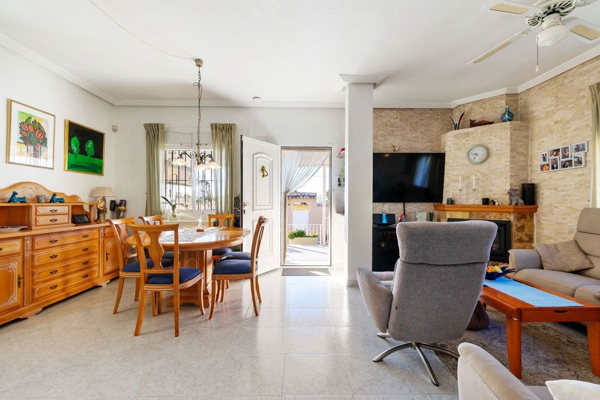 3 soverom Villa til salgs i Torrevieja - € 335 950 (Ref: 9429146)