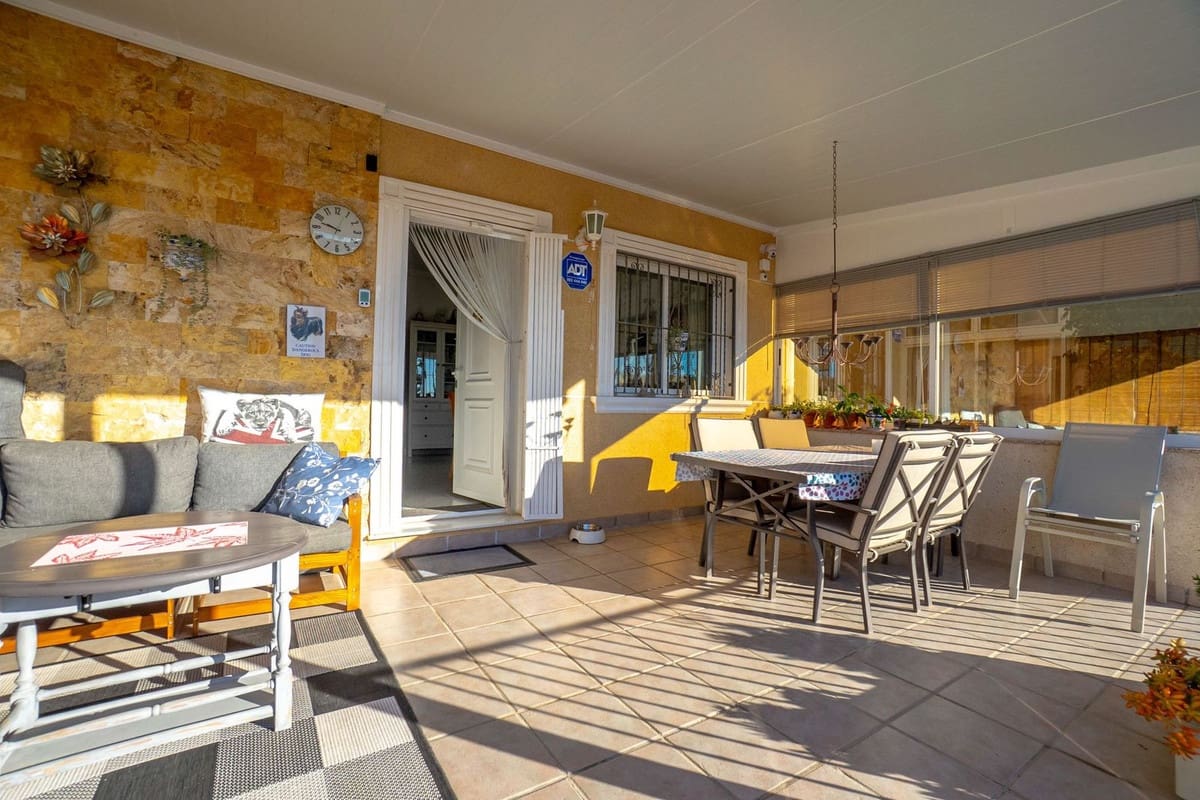 3 soverom Villa til salgs i Torrevieja - € 335 950 (Ref: 9429146)