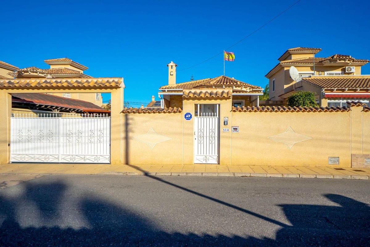 3 soverom Villa til salgs i Torrevieja - € 335 950 (Ref: 9429146)