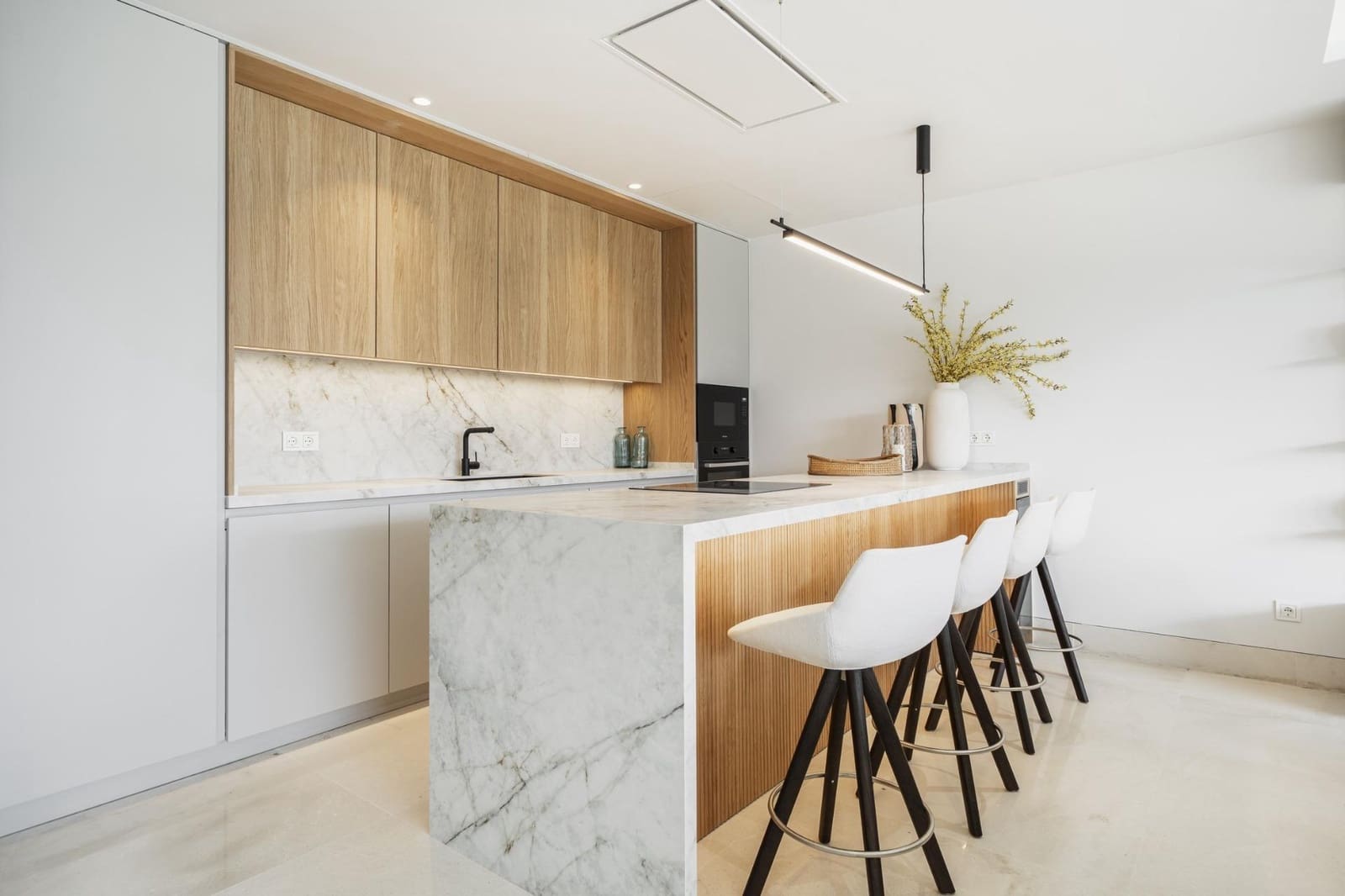 3 soveværelse Penthouse til salg i Nueva Andalucia - € 2.103.000 (Ref: 9429224)