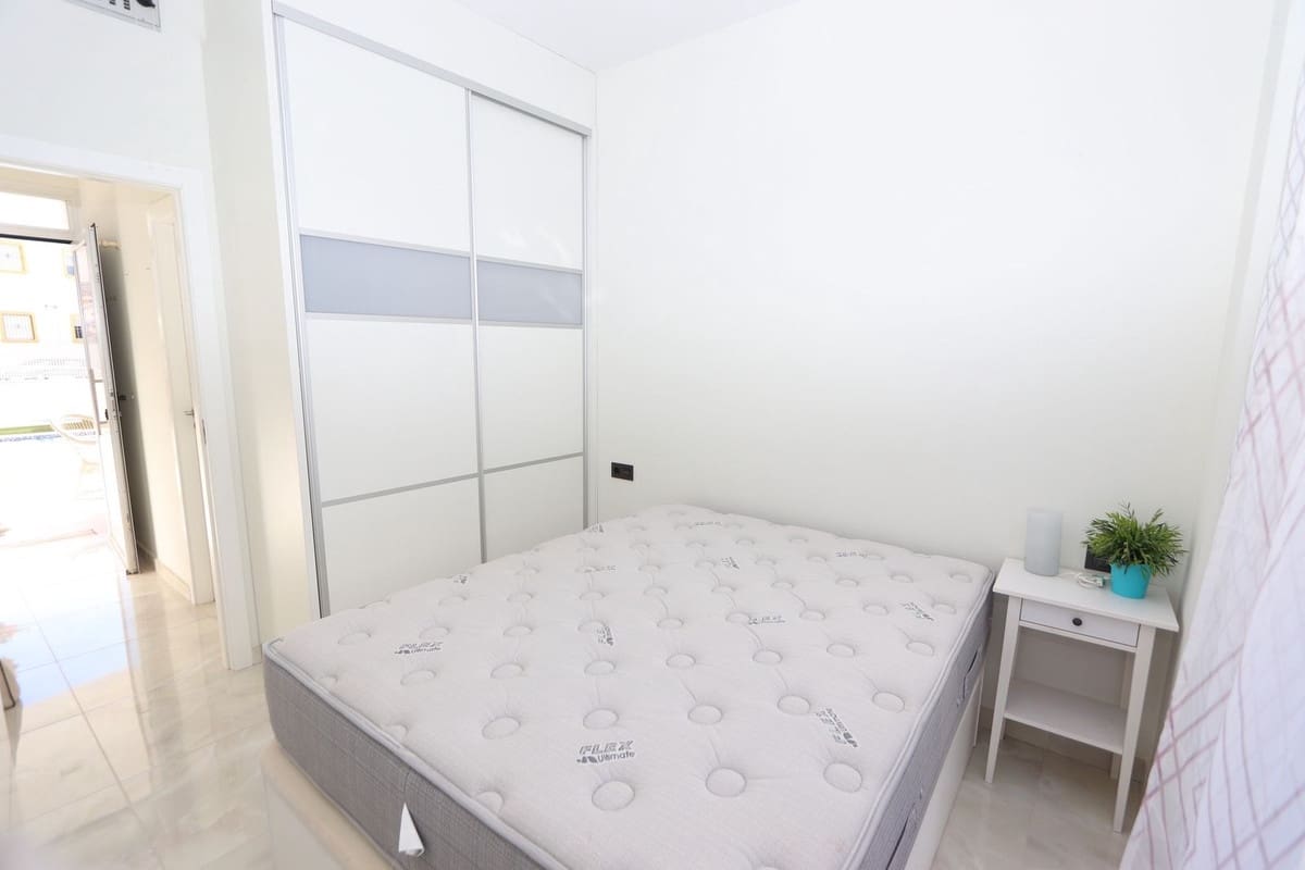 Chalet de 3 habitaciones en Orihuela Costa en venta - 389.000 € (Ref: 9432799)