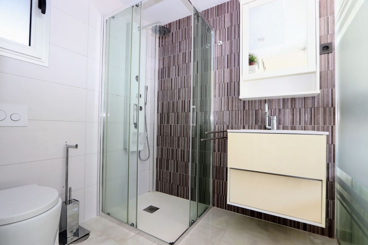 Chalet de 3 habitaciones en Orihuela Costa en venta - 389.000 € (Ref: 9432799)