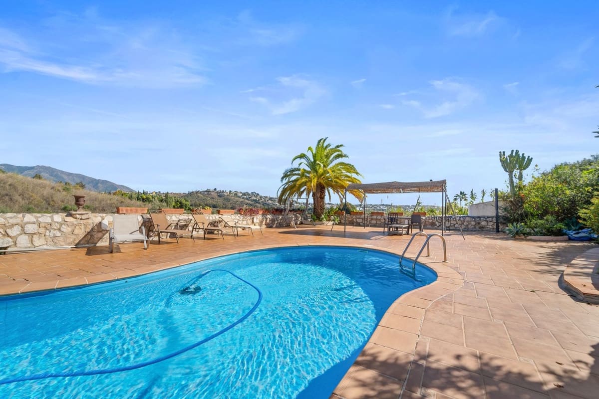 4 sovrum Villa till salu i Mijas - 975 000 € (Ref: 9434999)