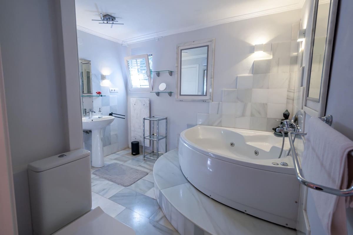 4 sypialnia Willa na sprzedaż w Calpe / Calp - 1 400 000 € (Ref: 9435001)