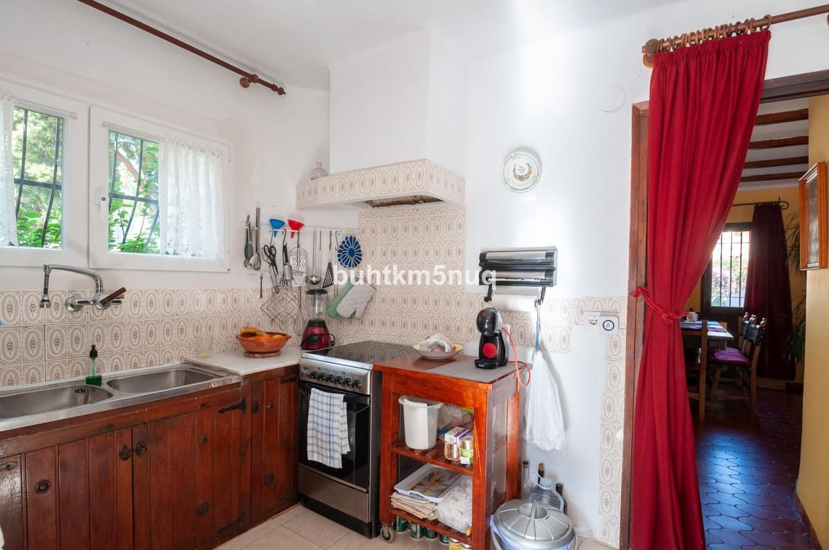 4 chambre Villa/Maison à vendre à Calpe / Calp - 1 400 000 € (Ref: 9435001)