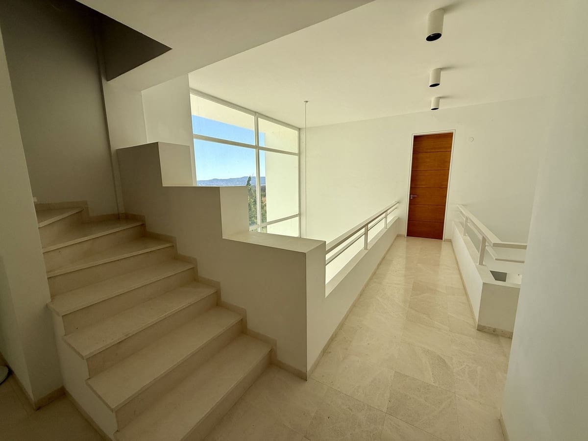 4 soveværelse Villa til salg i Valtocado - € 1.999.000 (Ref: 9439065)