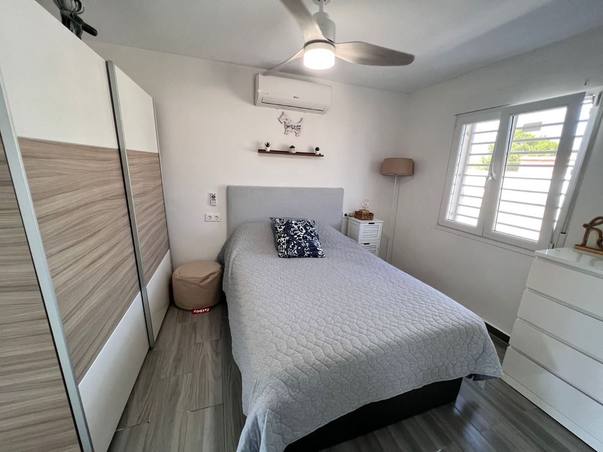 3 bedroom Villa for sale in La Marina - € 399,000 (Ref: 9439067)