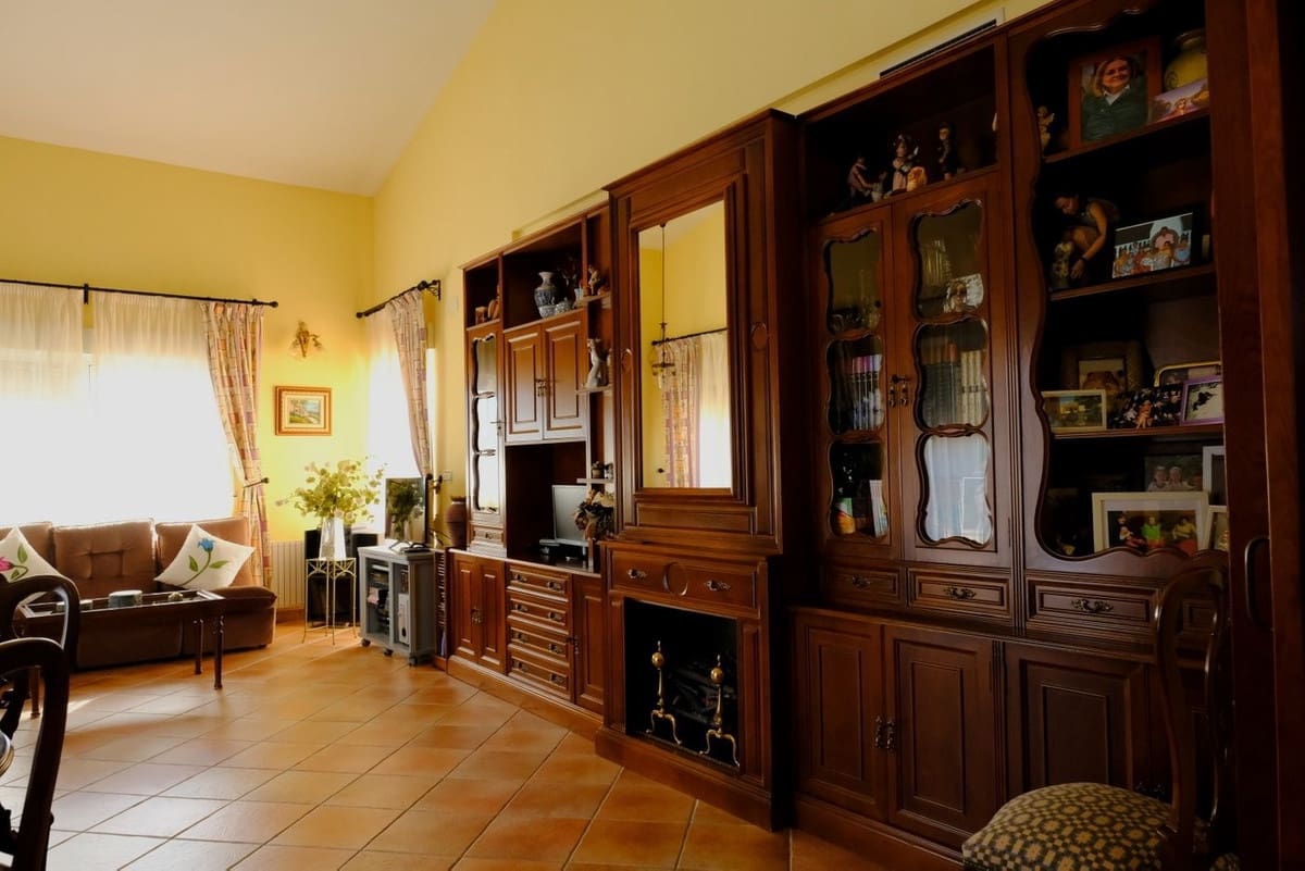 4 bedroom Villa for sale in Orihuela - € 675,000 (Ref: 9439073)