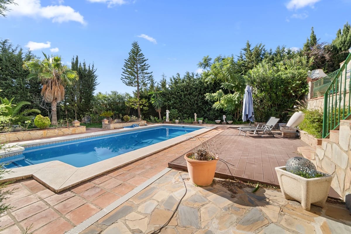 4 soverom Villa til salgs i Benalmadena - € 1 199 000 (Ref: 9439074)