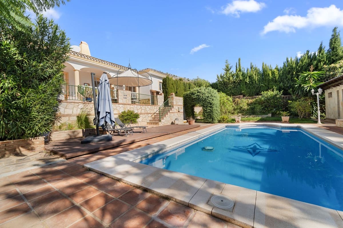 4 soverom Villa til salgs i Benalmadena - € 1 199 000 (Ref: 9439074)