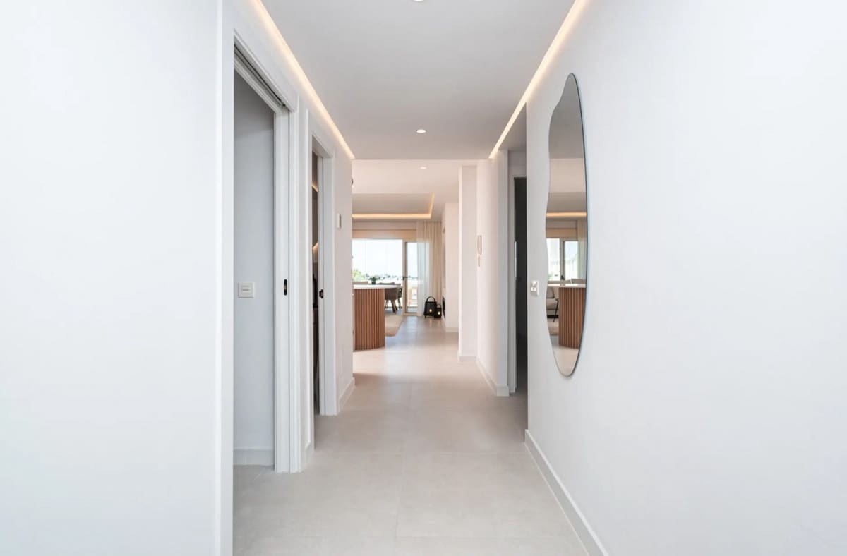 Apartamento de 3 habitaciones en Nueva Andalucia en venta - 825.000 € (Ref: 9439075)