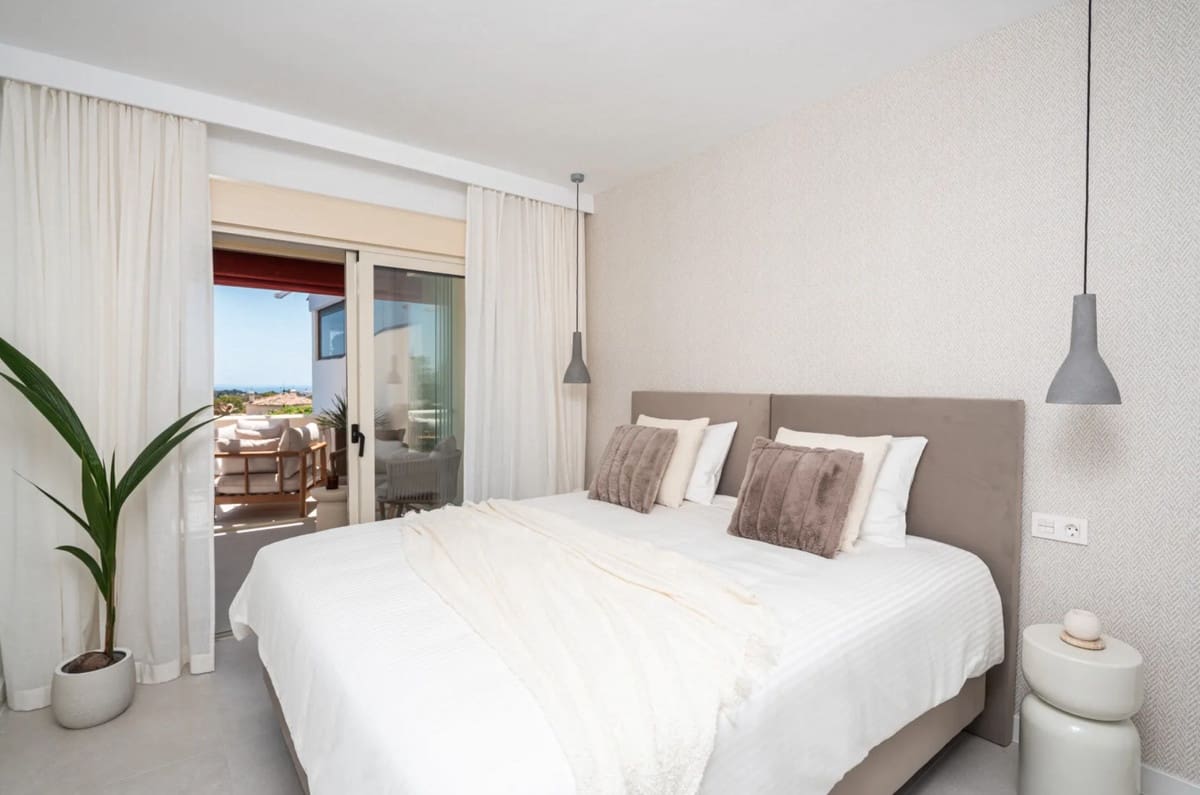 Apartamento de 3 habitaciones en Nueva Andalucia en venta - 825.000 € (Ref: 9439075)